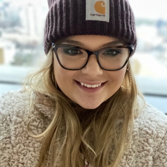 Meet your posher - Picture 8 of 13